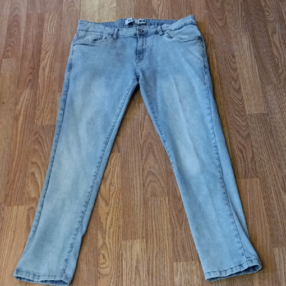 Cultura Lightwash,  Skinny,  Blue Jeans